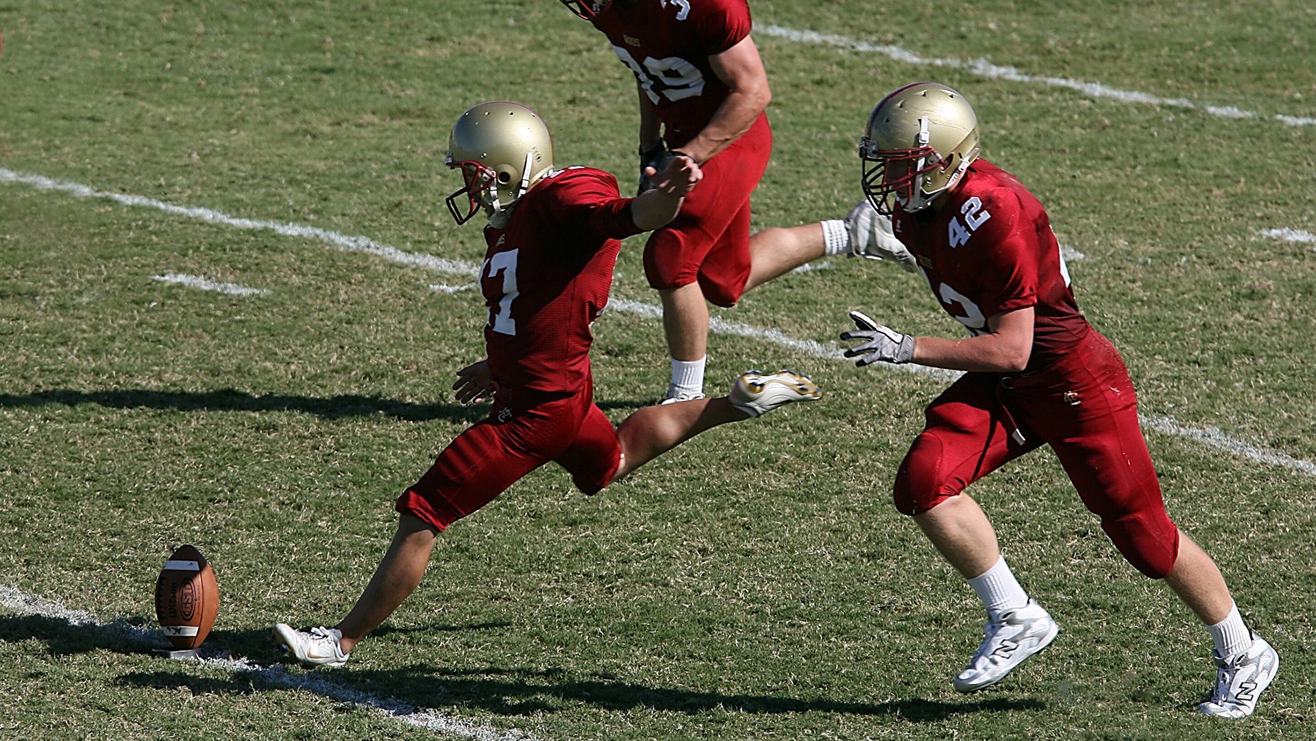 九游电脑版-中国足球联赛形成俱乐部青训输出协同网络，中国足球青训营都有哪些